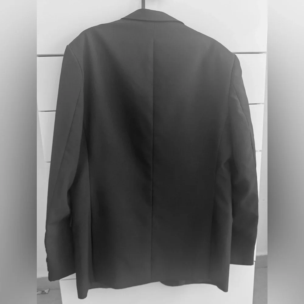 Victorio Couture Men's Black Formal Blazer - Size 40R (Medium/Large)